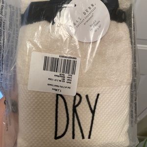 Rae Dunn Hand Towels